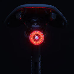 Smart rear LED bicycle light with brake sensing